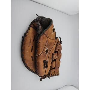 Easton Baseball Glove NE 31 RHT